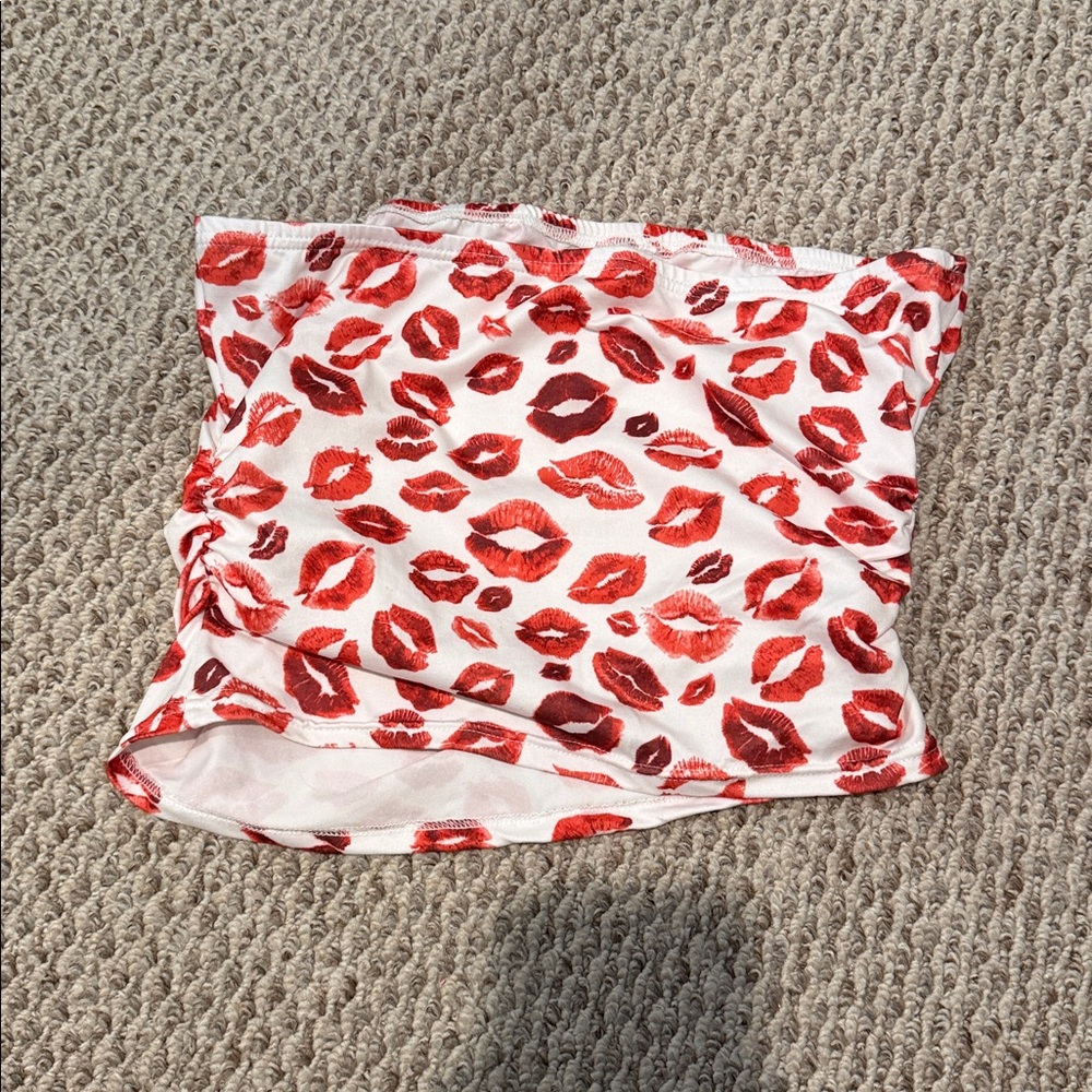 Lipstick Print Tube Top - Picture 2 of 5